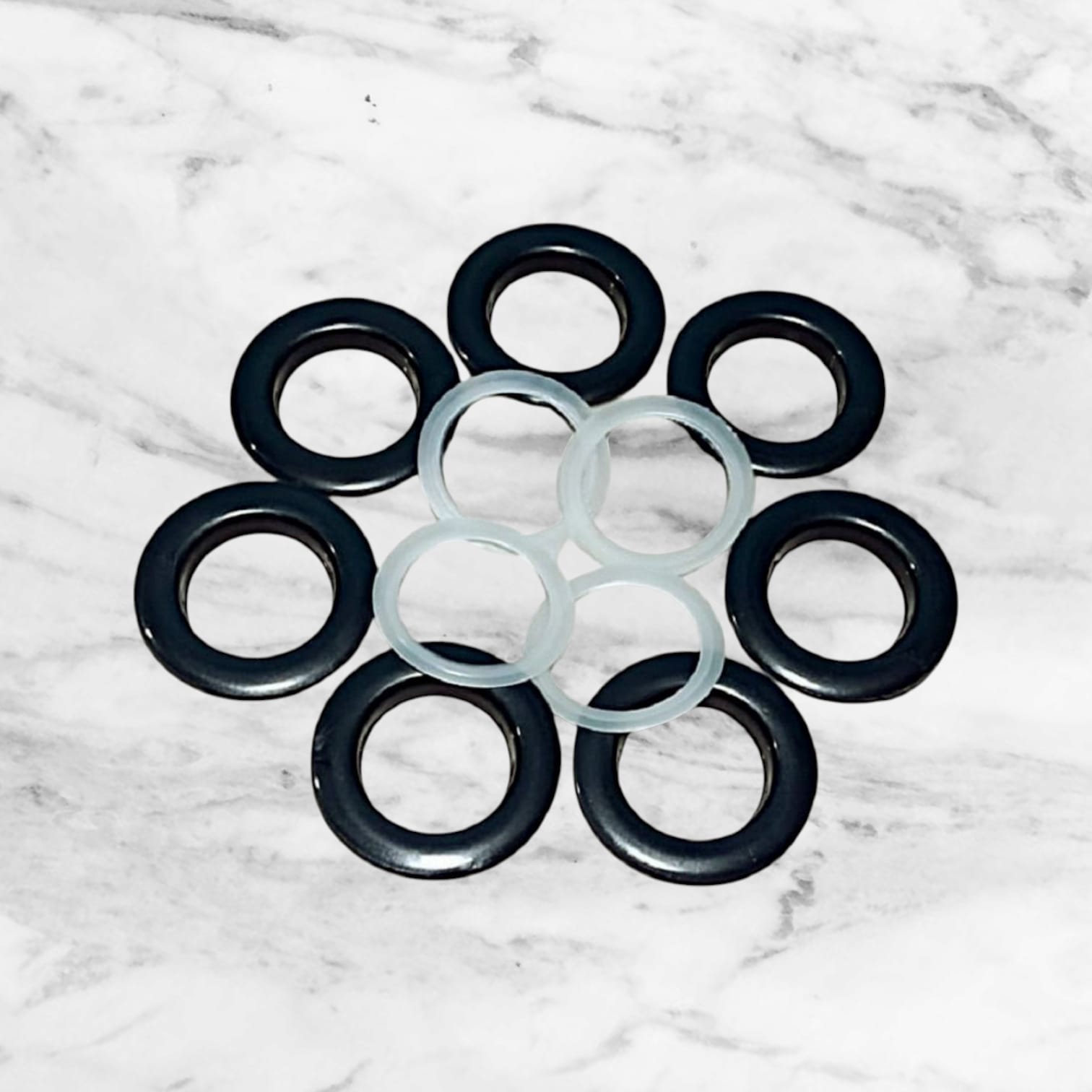 Beautiful Heavy-duty PVC Curtain Rings with Lock, Long Lasting Black Eyelet Ring and Lock Compatible With 1 Inch Rod 